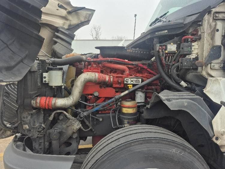 2023 International LT62F image 13