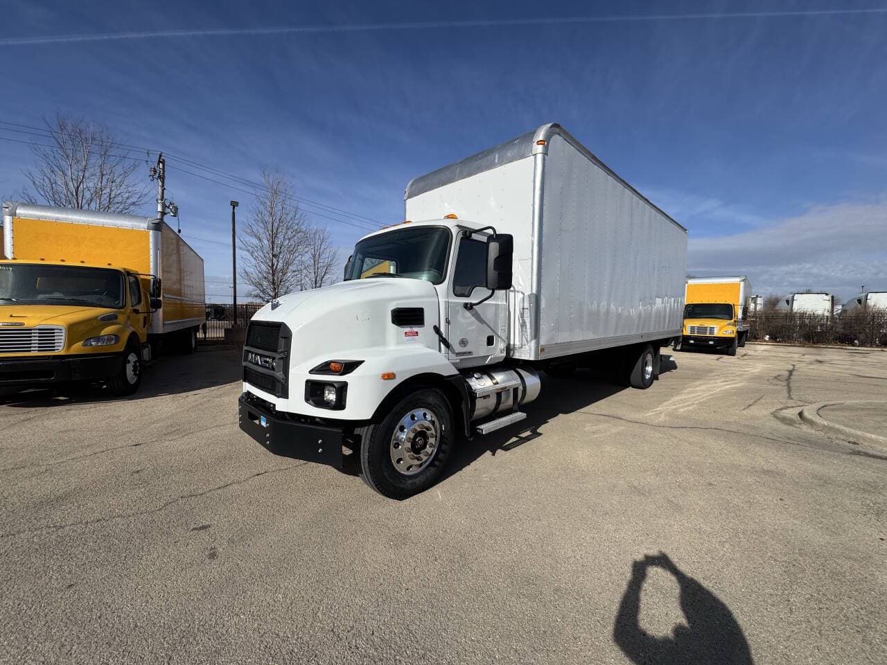 2024 Mack MD6 image 8