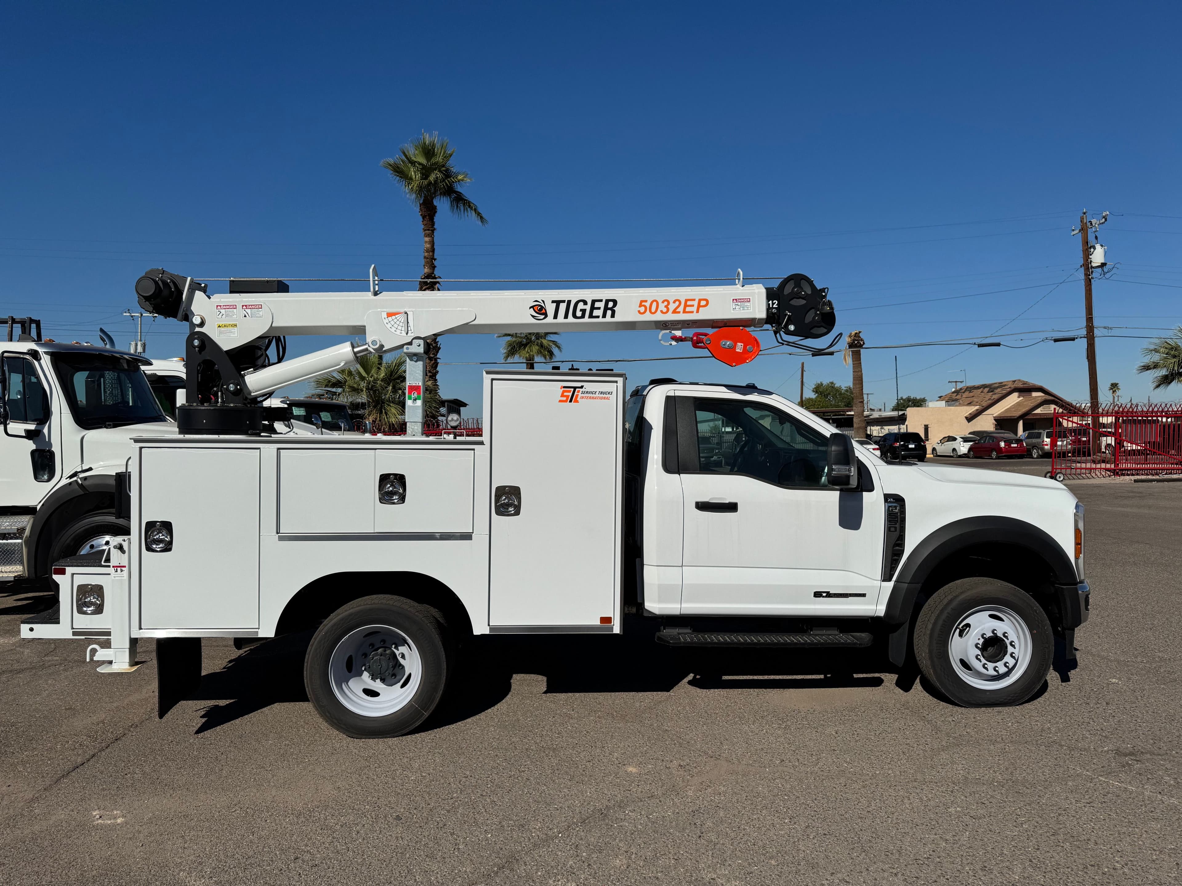 2025 Ford F-550 image 5