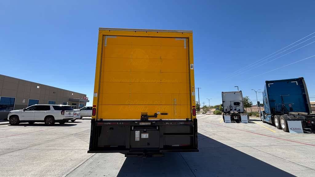 Used 2021 INTERNATIONAL MV607 image 5