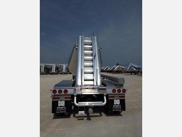 2025 Mac Trailer Mfg 1650 Cft image 4
