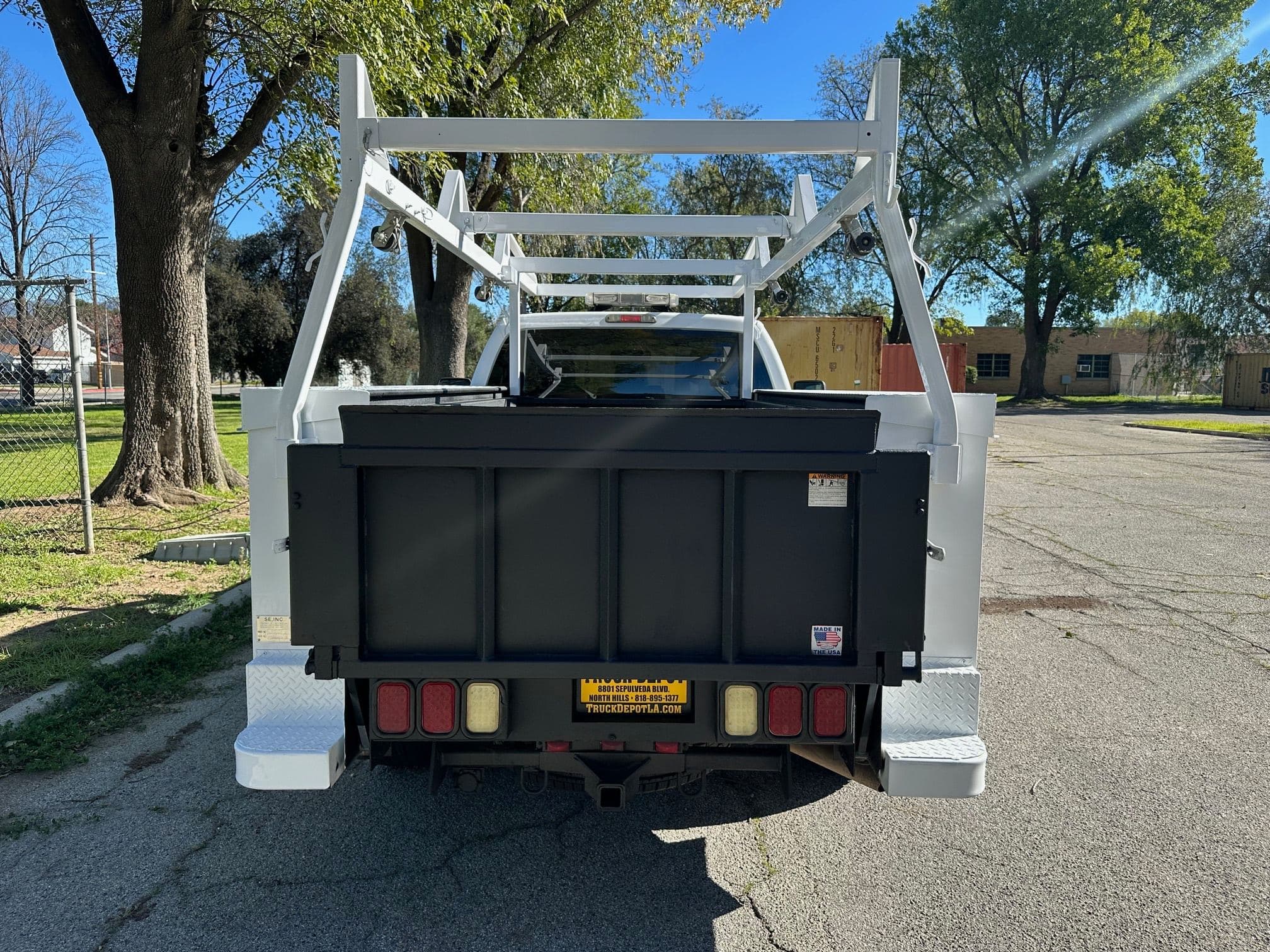 2011 FORD F250 SD Service Body with Liftgate 13497 image 5