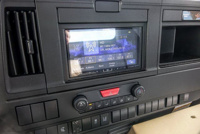 2025 Chevrolet 5500 XD LCF Diesel Base image 12