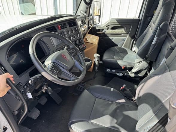2026 Kenworth W990 image 8