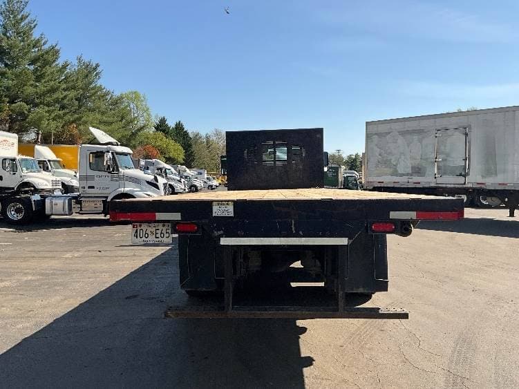 2022 International MV607 Tandem Axle Flatbed Truck - 270HP, 6 Speed Automatic image 9