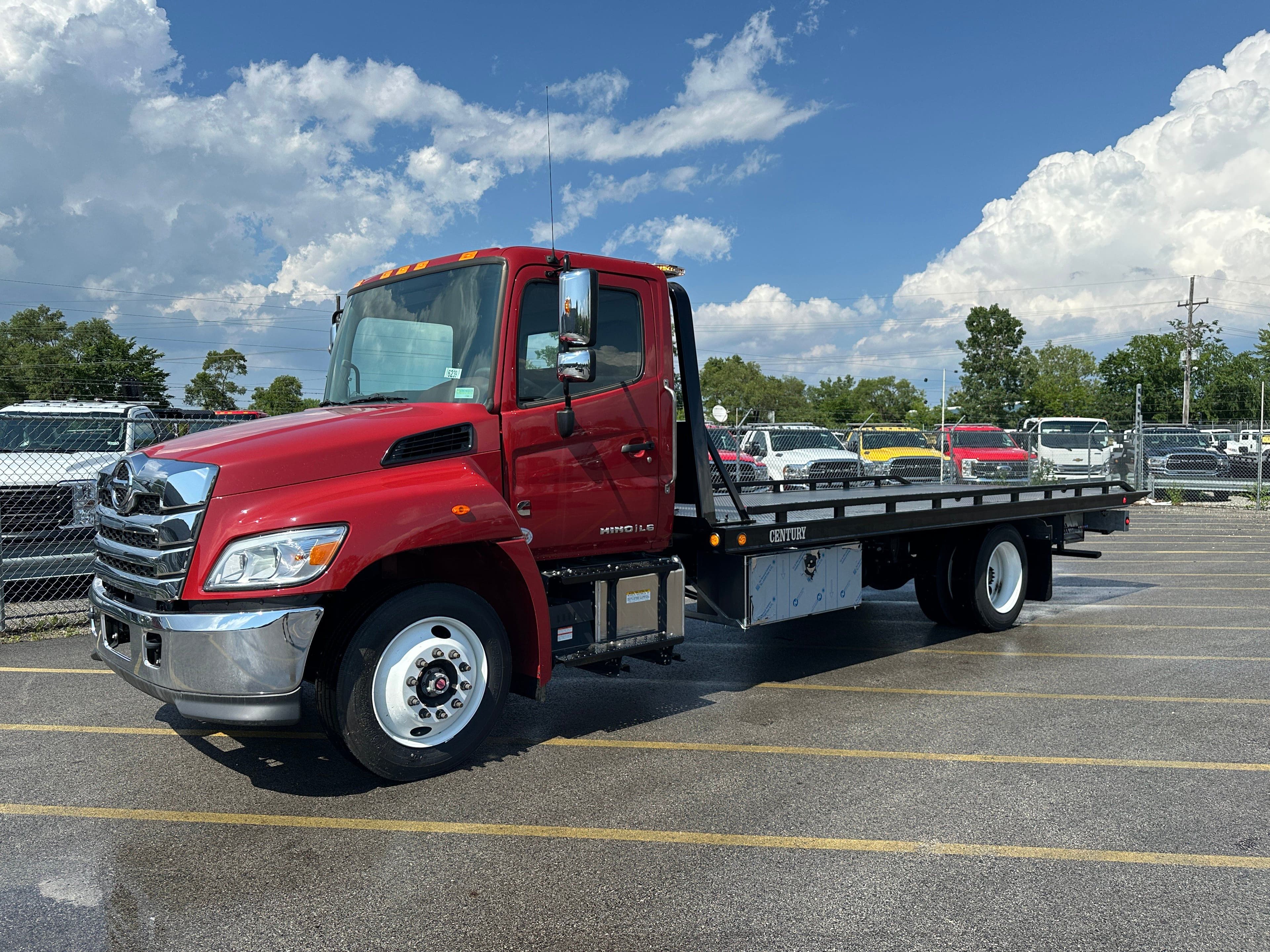 2025 Hino L6 WITH A CENTURY 21.5' STEEL CARRIER  (SK#: 6239C) image 2