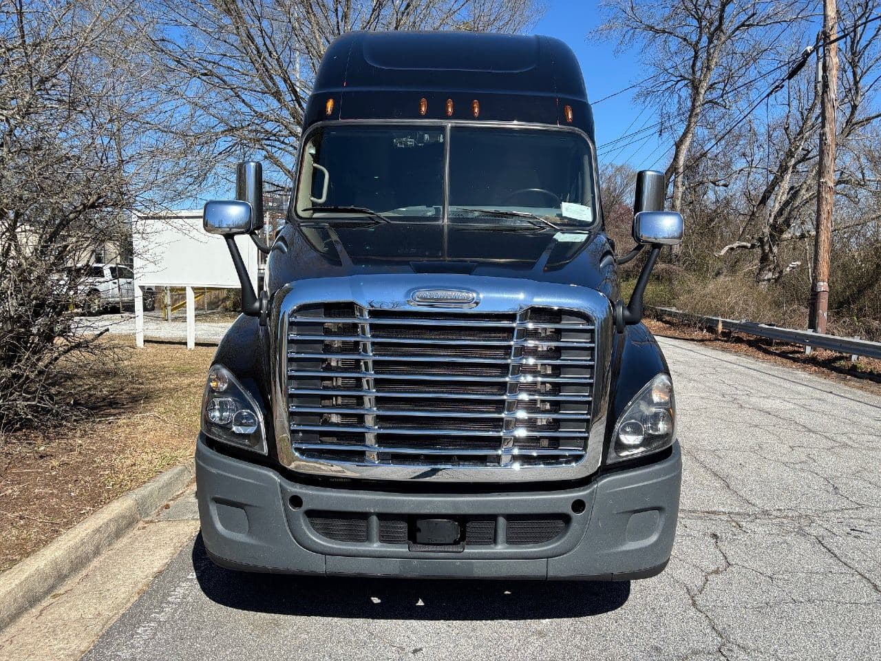 2020 Freightliner Cascadia 125 image 9