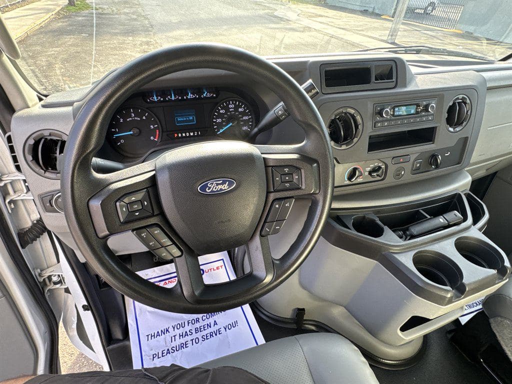 2023 Ford E-Series Cutaway image 58