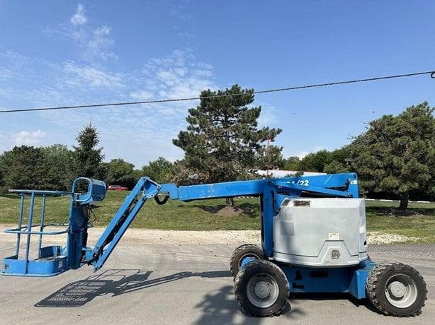 2014 GENIE Z34/22IC image 1