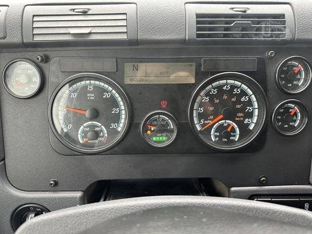 2018 Freightliner Cascadia image 21