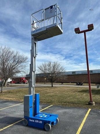 2014 GENIE GR20 image 3