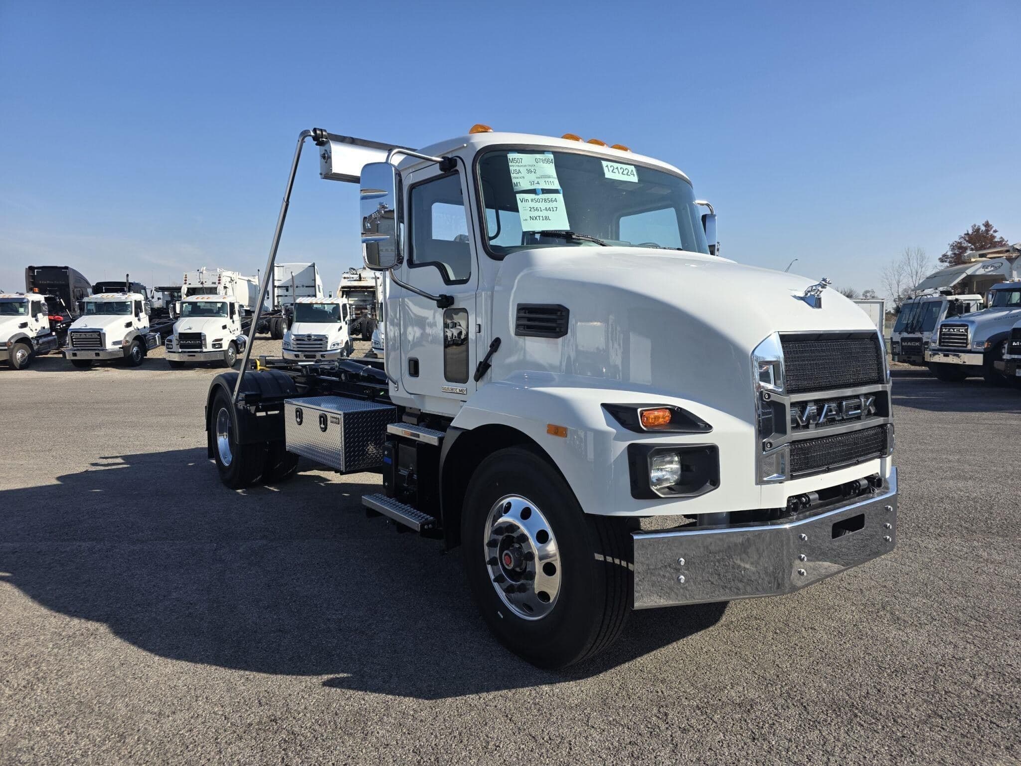 2026 MACK MD6 121224 image 3