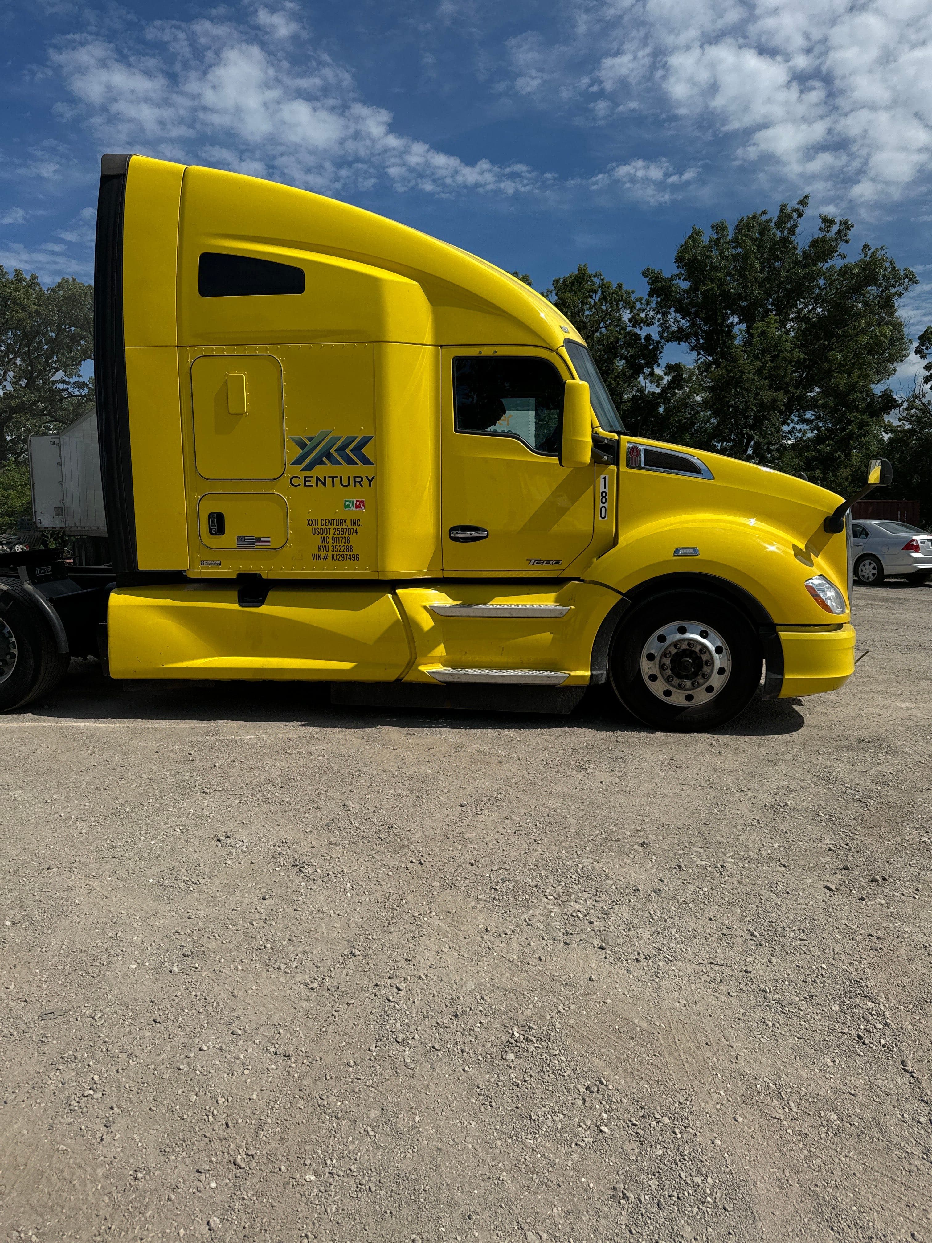 2019 Kenworth T680 — Cummins X15 | 620,249 Miles image 2