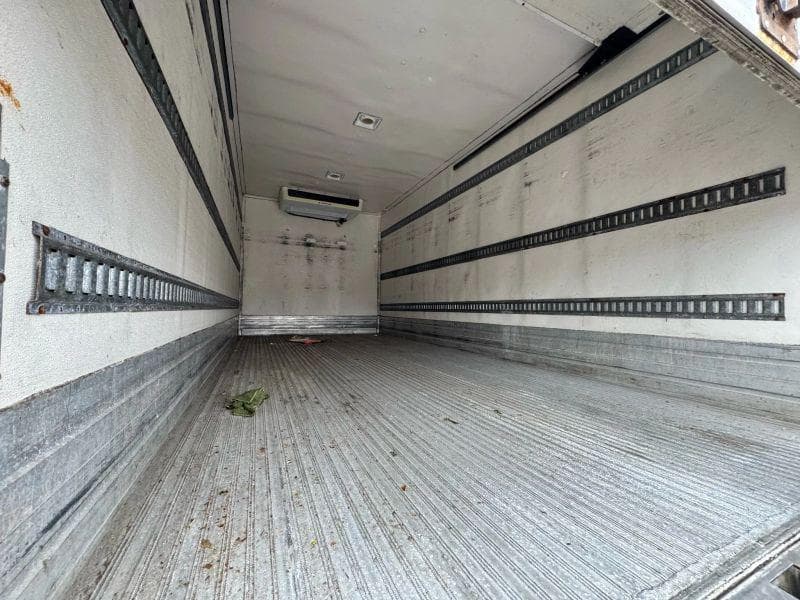 2018 Isuzu NQR image 6