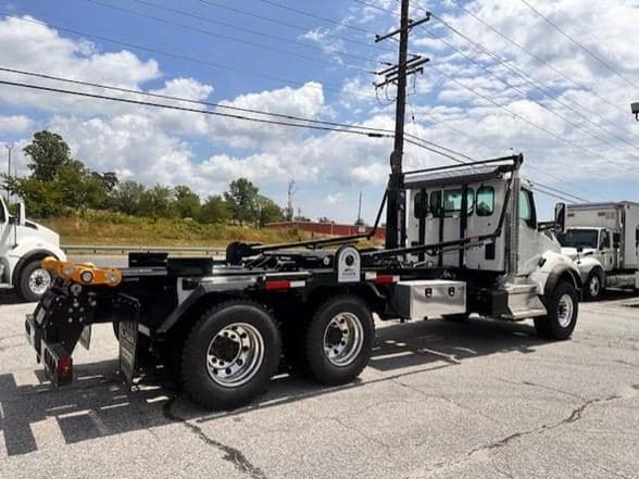 2024 Kenworth T880 image 4