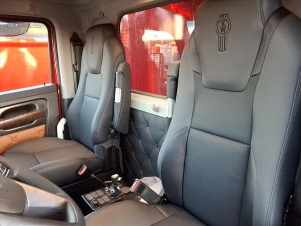 2026 Kenworth T880 image 14