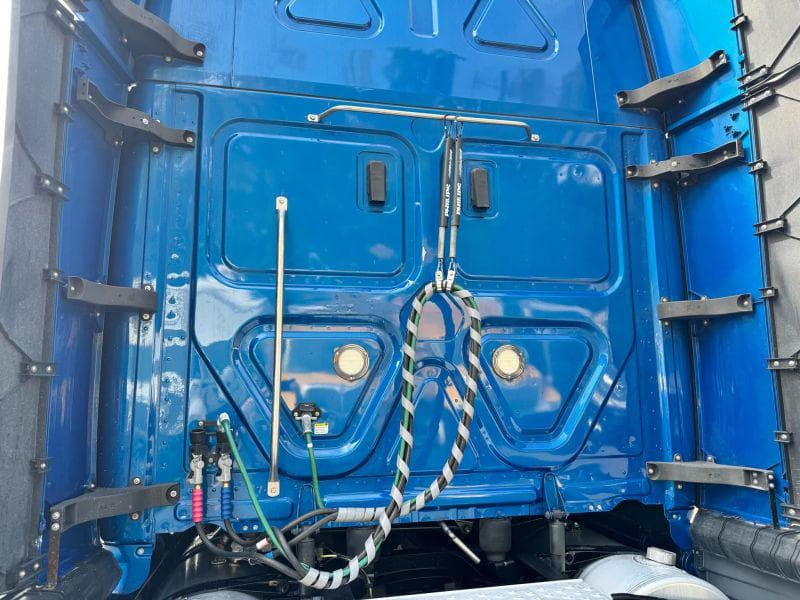 2021 Freightliner Cascadia image 25