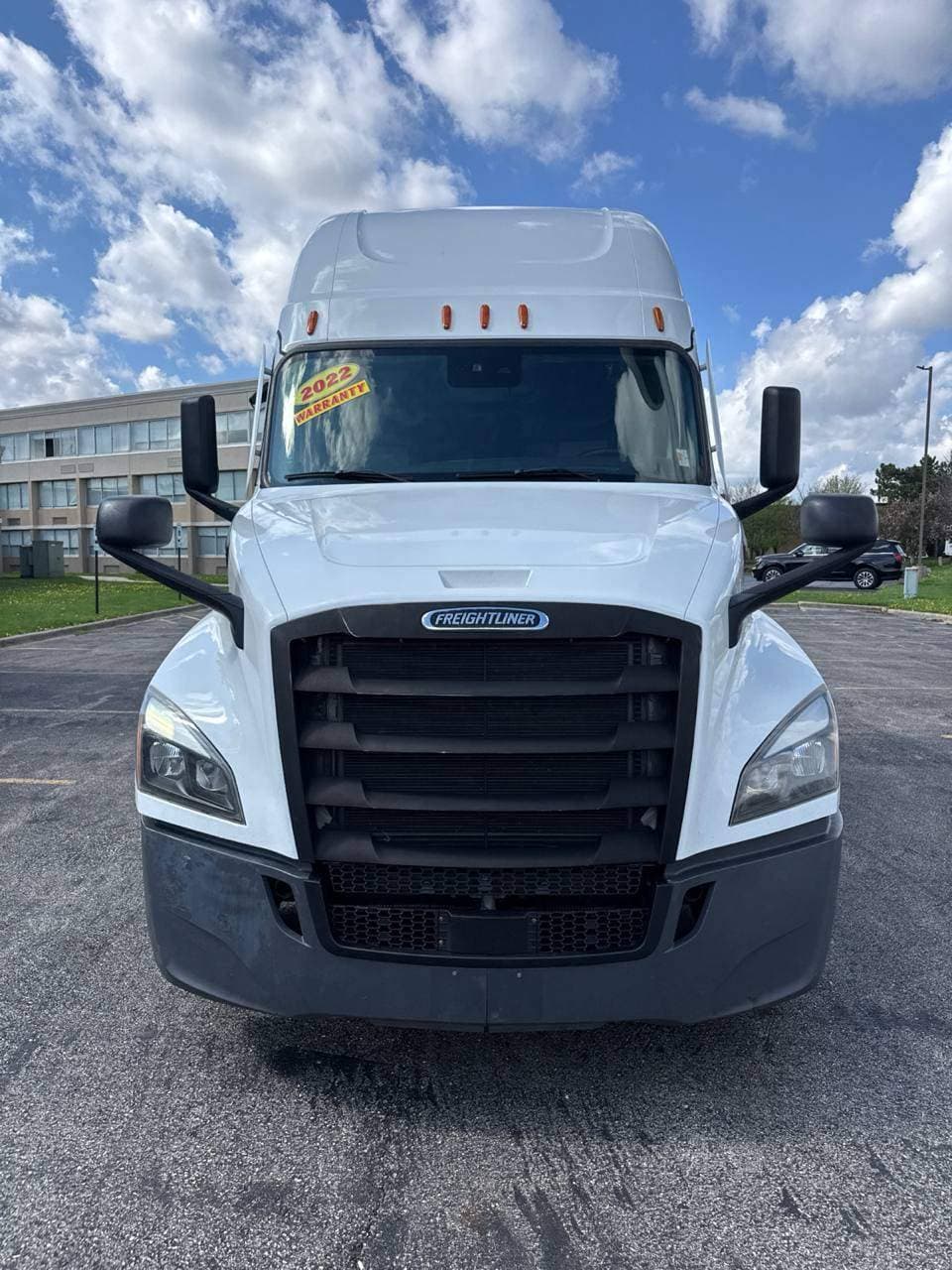 2022 Freightliner Cascadia 126 image 2