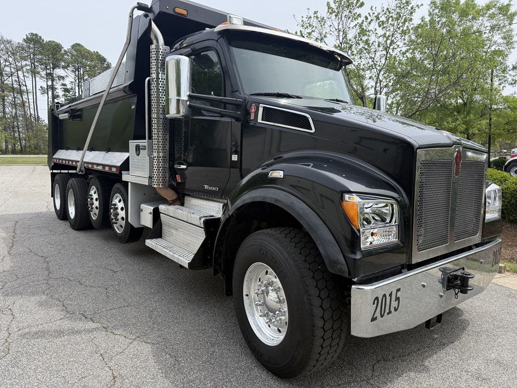 Used 2021 KENWORTH T880S image 1