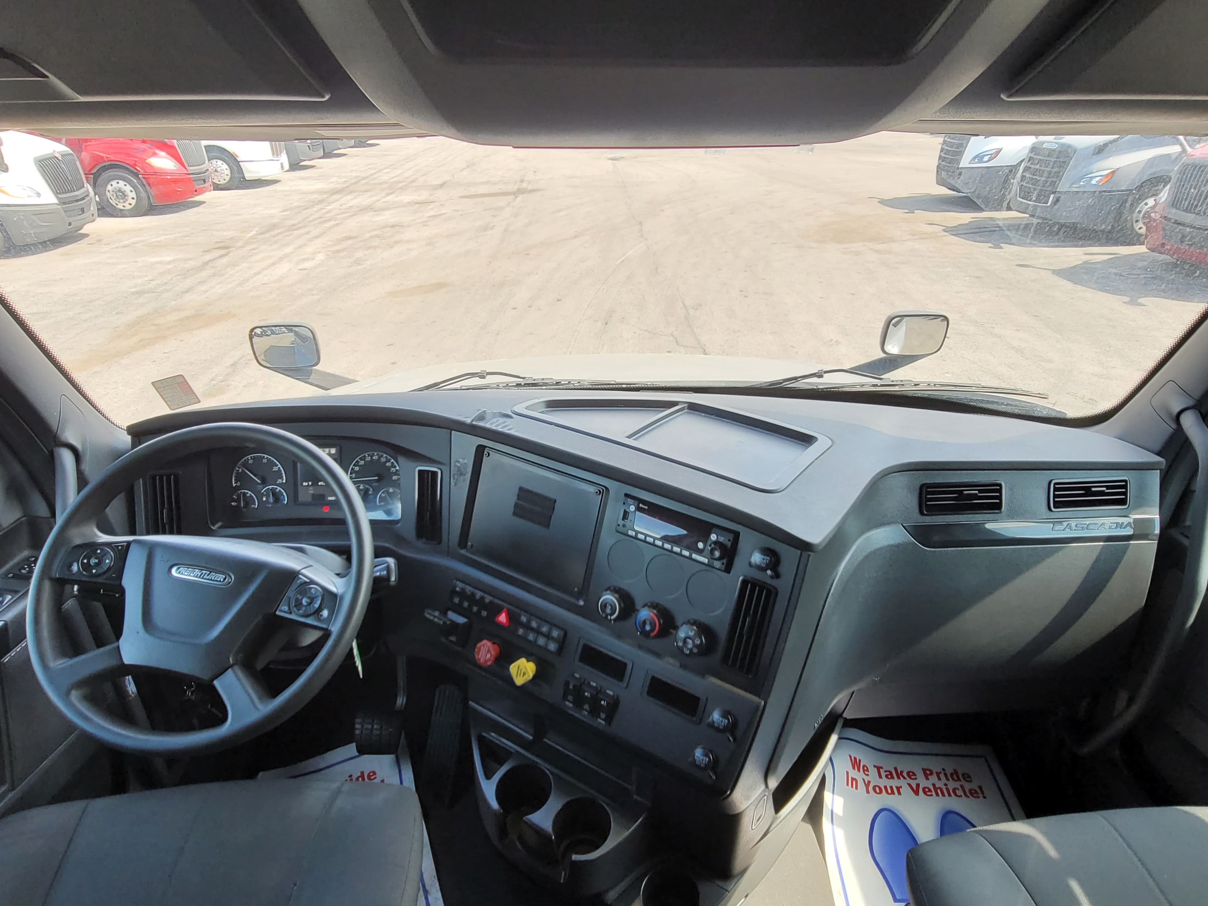 2023 Freightliner Cascadia 126 image 10