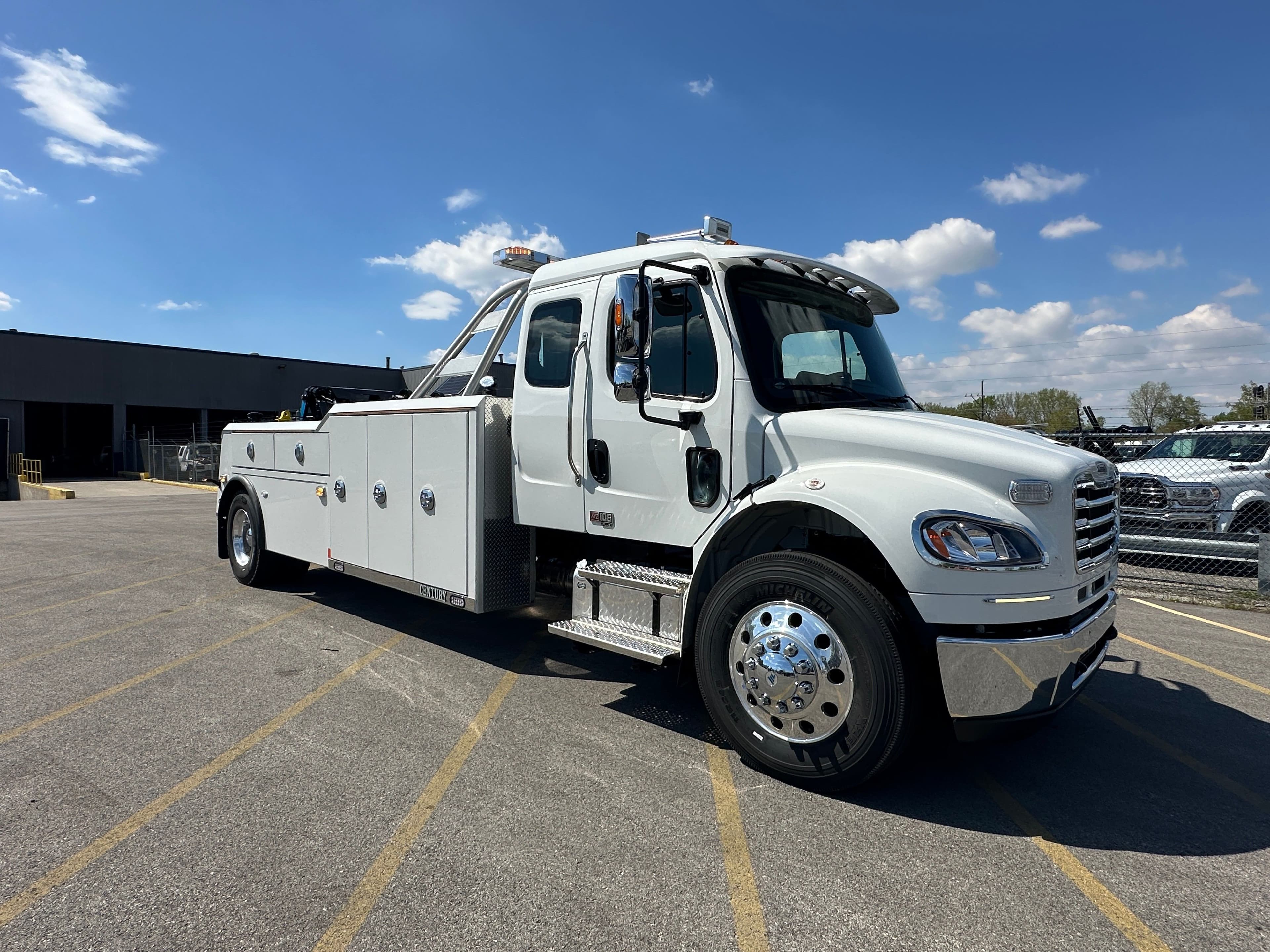 2025 Freightliner M2 106 Medium Duty WITH A CENTURY 4024  (SK#: 6199C)  image 9