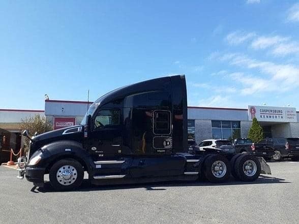 2020 Kenworth T680 image 2