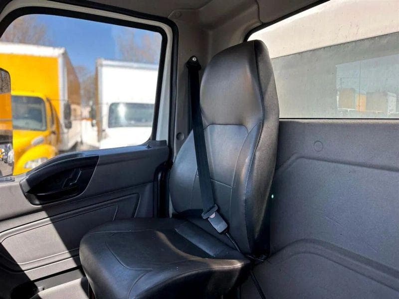 2020 International MV607 image 12