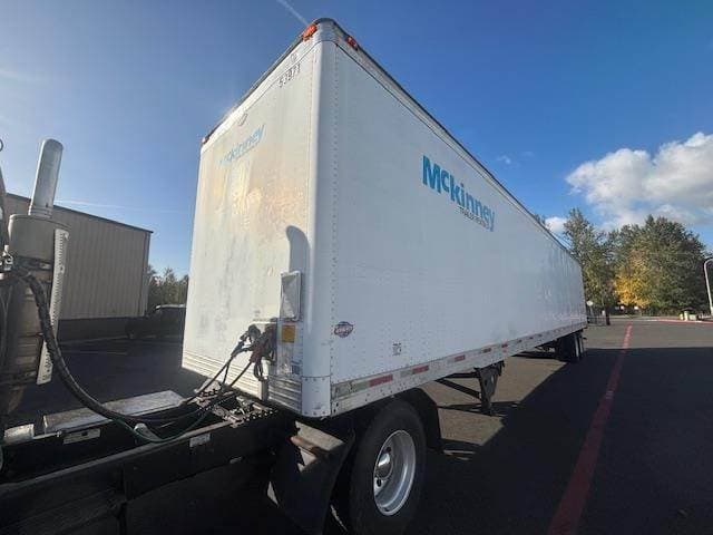 2000 Utility 53` Dry Van Trailer image 2