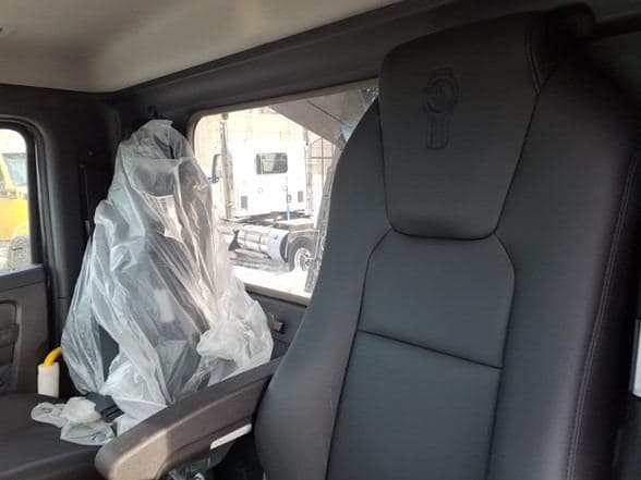 2026 Kenworth W990 image 7