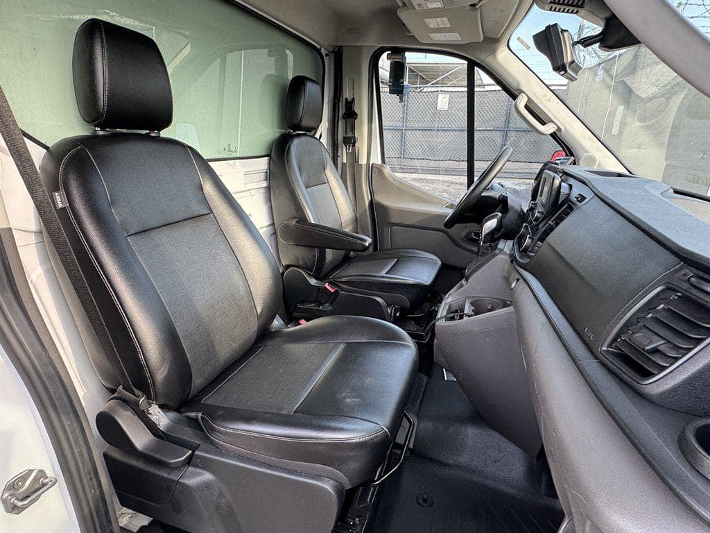 2023 Ford Transit T-350 image 45