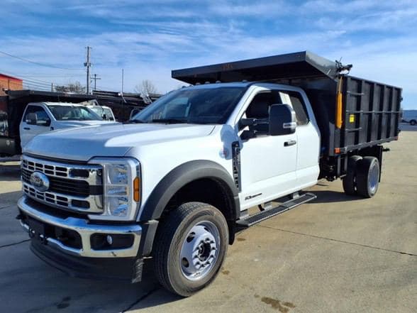 2024 Ford F550 SD image 2