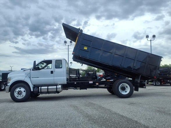 2026 Ford F750 SD image 4