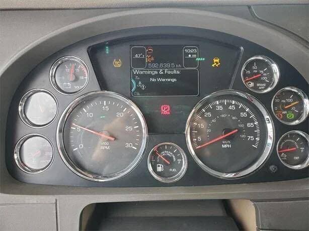 2019 KENWORTH T880 image 19