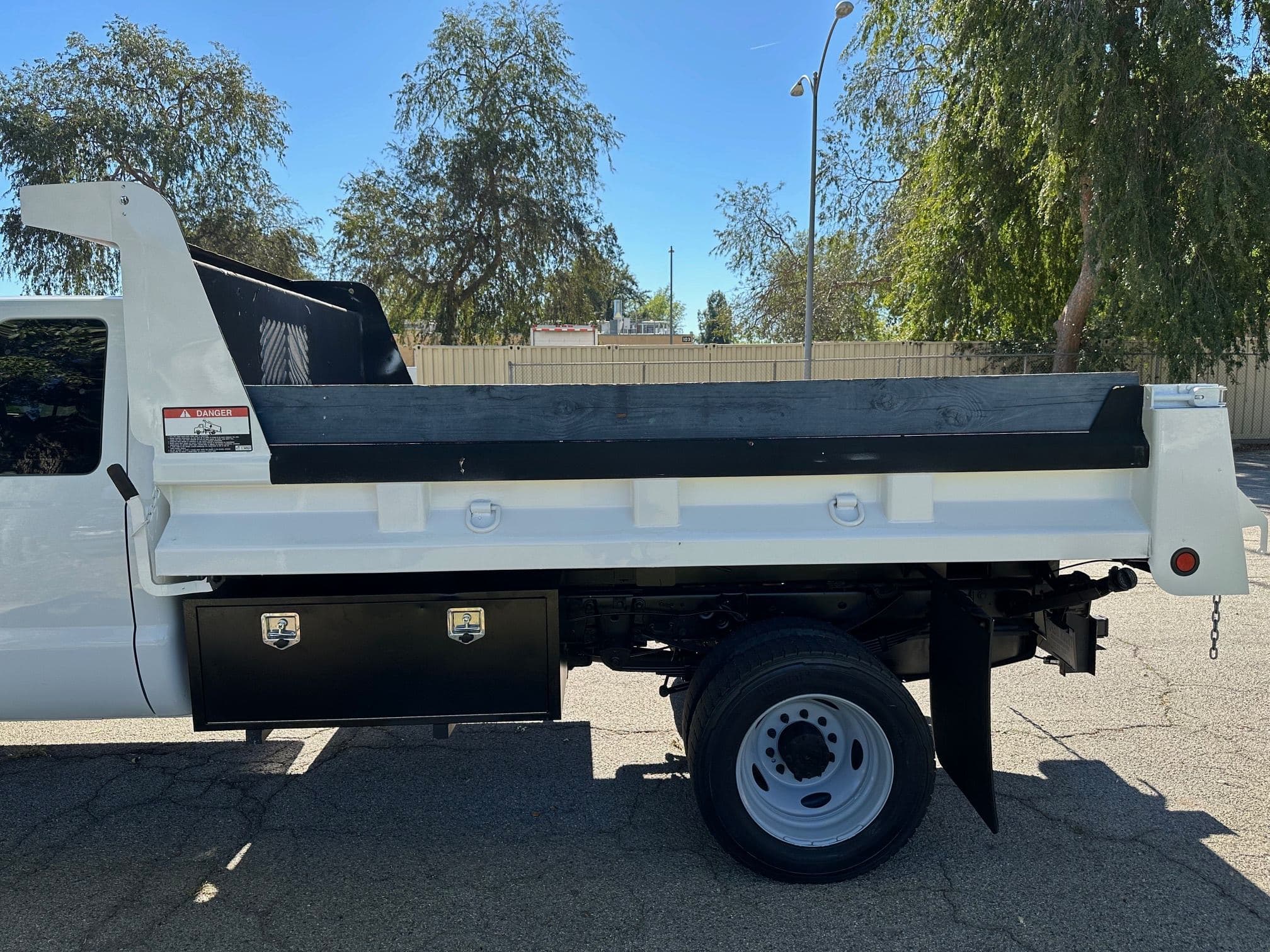 2016 FORD F550 SD 4x4 Extra Cab Gravel Dump Truck 13493 image 18