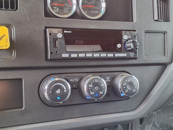 2025 Kenworth D5 image 10