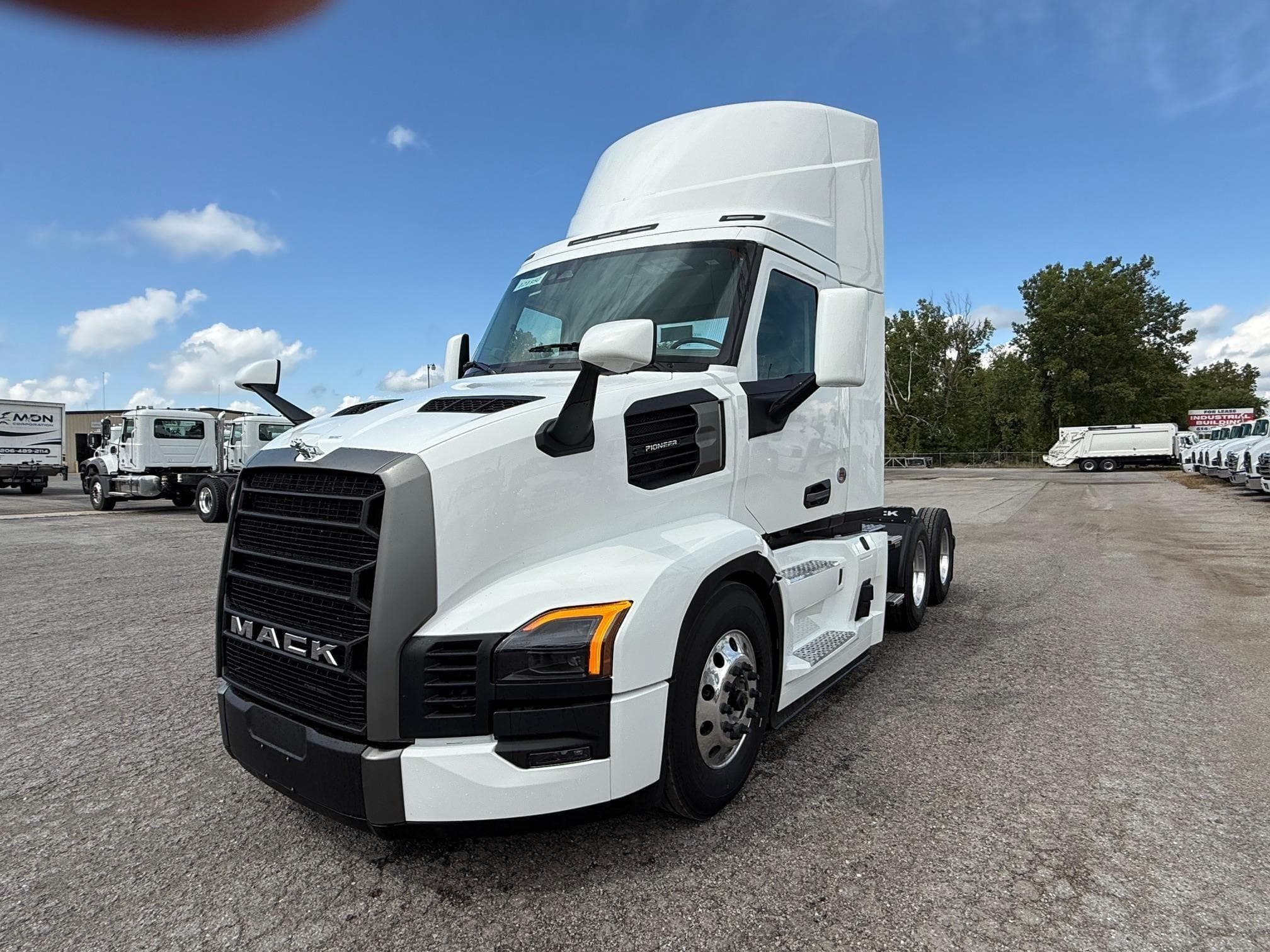 2026 MACK PIONEER 64T 121350 image 1