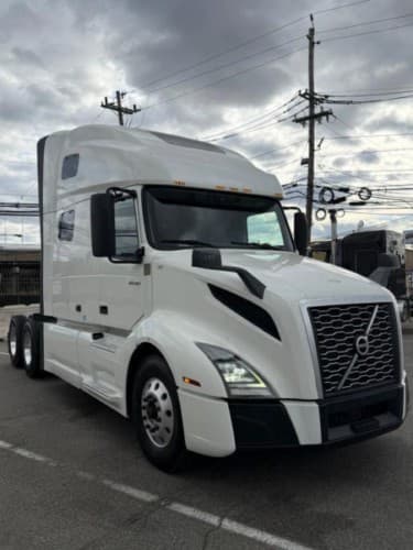 2022 Volvo VNL