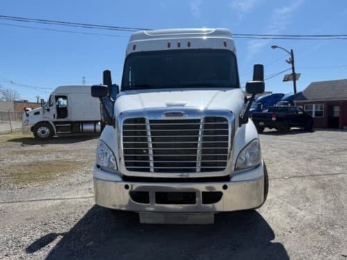 2020 Freightliner Cascadia 113