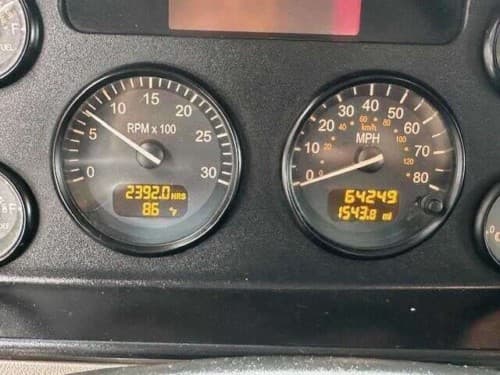 2020 Peterbilt 389 image 4
