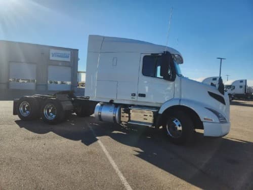 2022 Volvo VNR