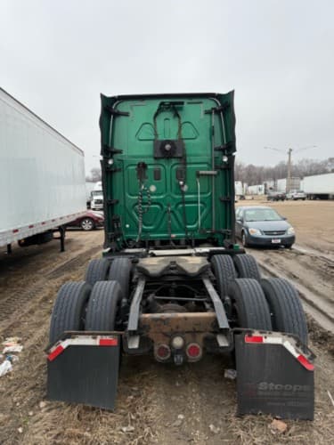 2016 Freightliner Cascadia 125