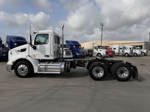 2021 Peterbilt 579
