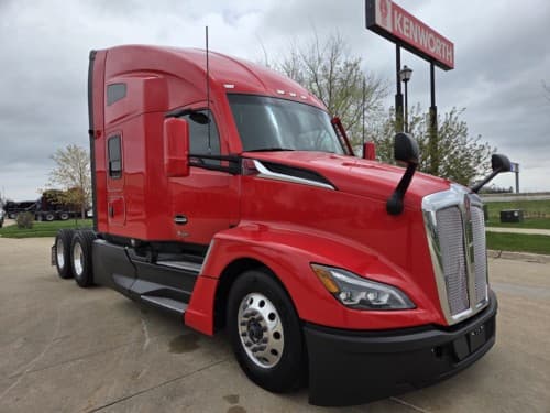 Used 2024 KENWORTH T680