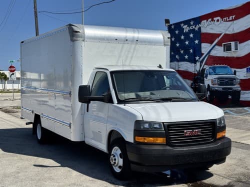 2021 GMC Commercial Vans