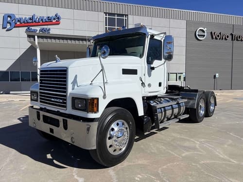 Used 2019 MACK PINNACLE Conventional - Day Cab in Oklahoma City, OK
