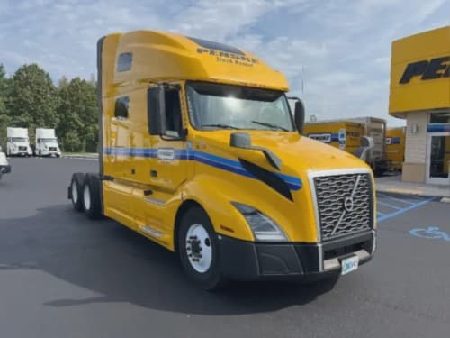 2022 Volvo VNL