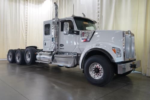 New 2027 KENWORTH W990