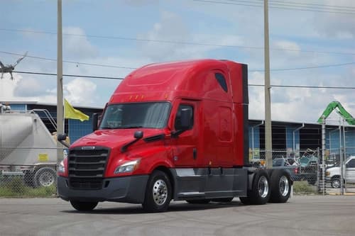 2020 Freightliner Cascadia 126
