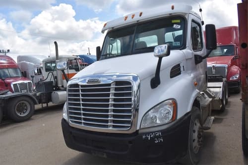 2013 Freightliner Cascadia 113