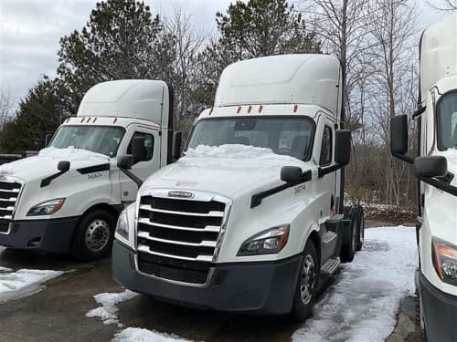 2021 Freightliner Cascadia 126